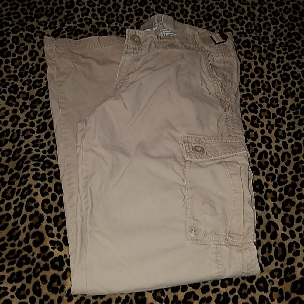 Old Navy Cargo Pants Tan Size 8
